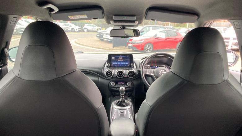 Nissan Juke 1.0 DiG-T 114 N-Connecta 5dr Petrol Hatchback